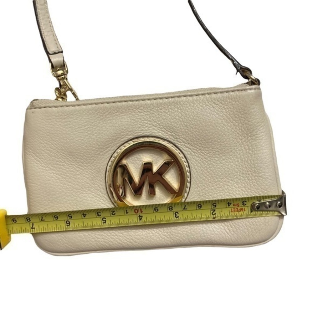 Michael kors creamy white leather gold mk medallion - Picture 2 of 7